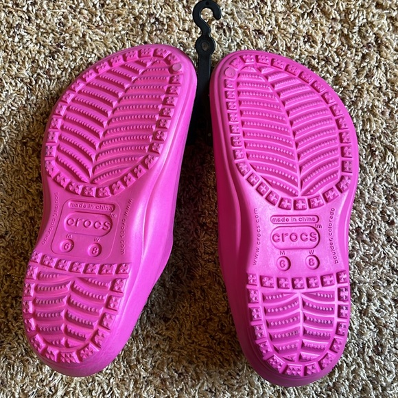 CROCS Scutes Slip On Sandals Women’s Size 8 NWT - Picture 2 of 6